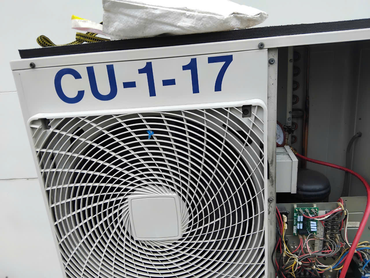 sửa dàn nóng máy Chiller 1