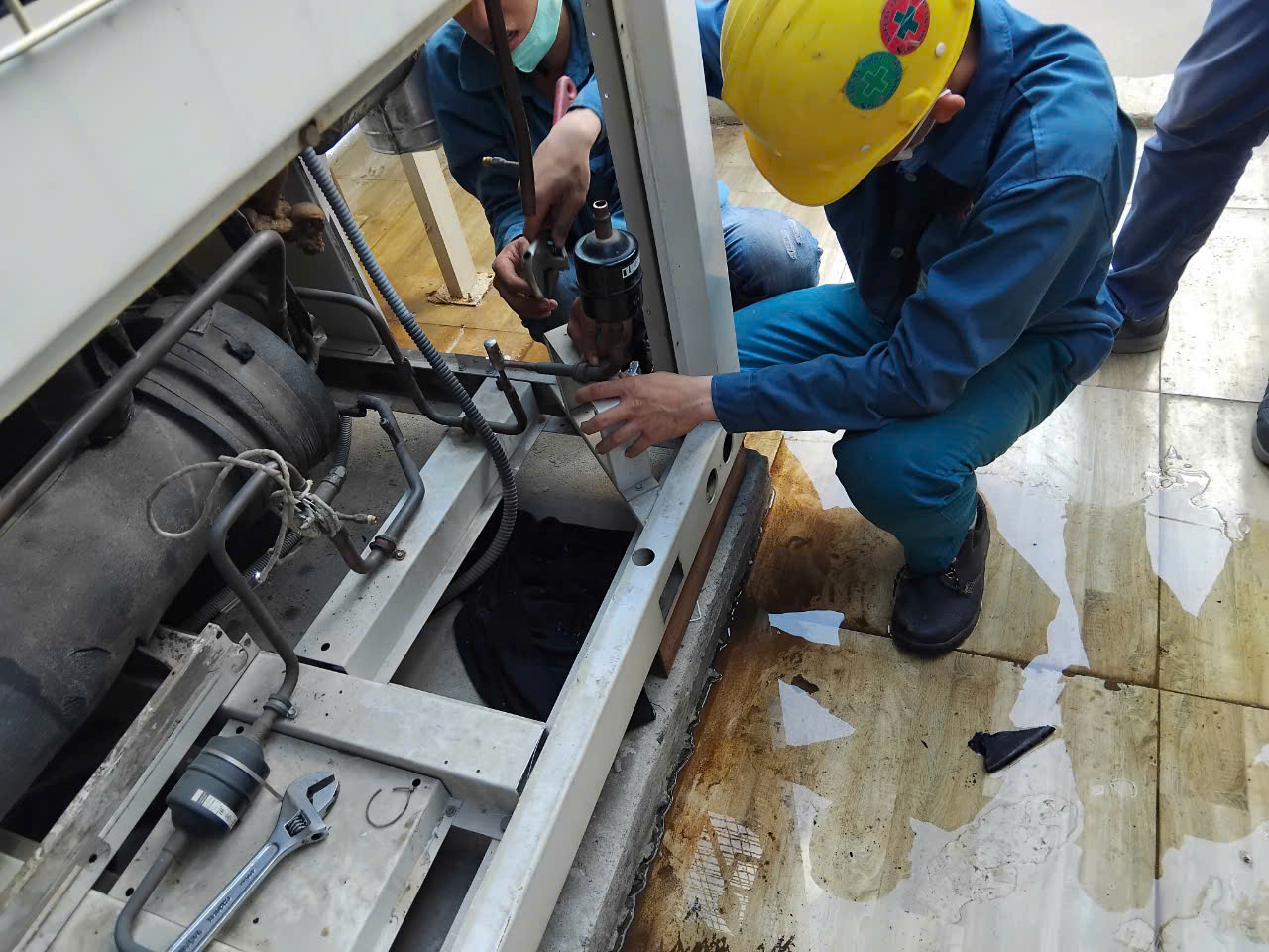 sửa máy Chiller giải nhiệt gió 1